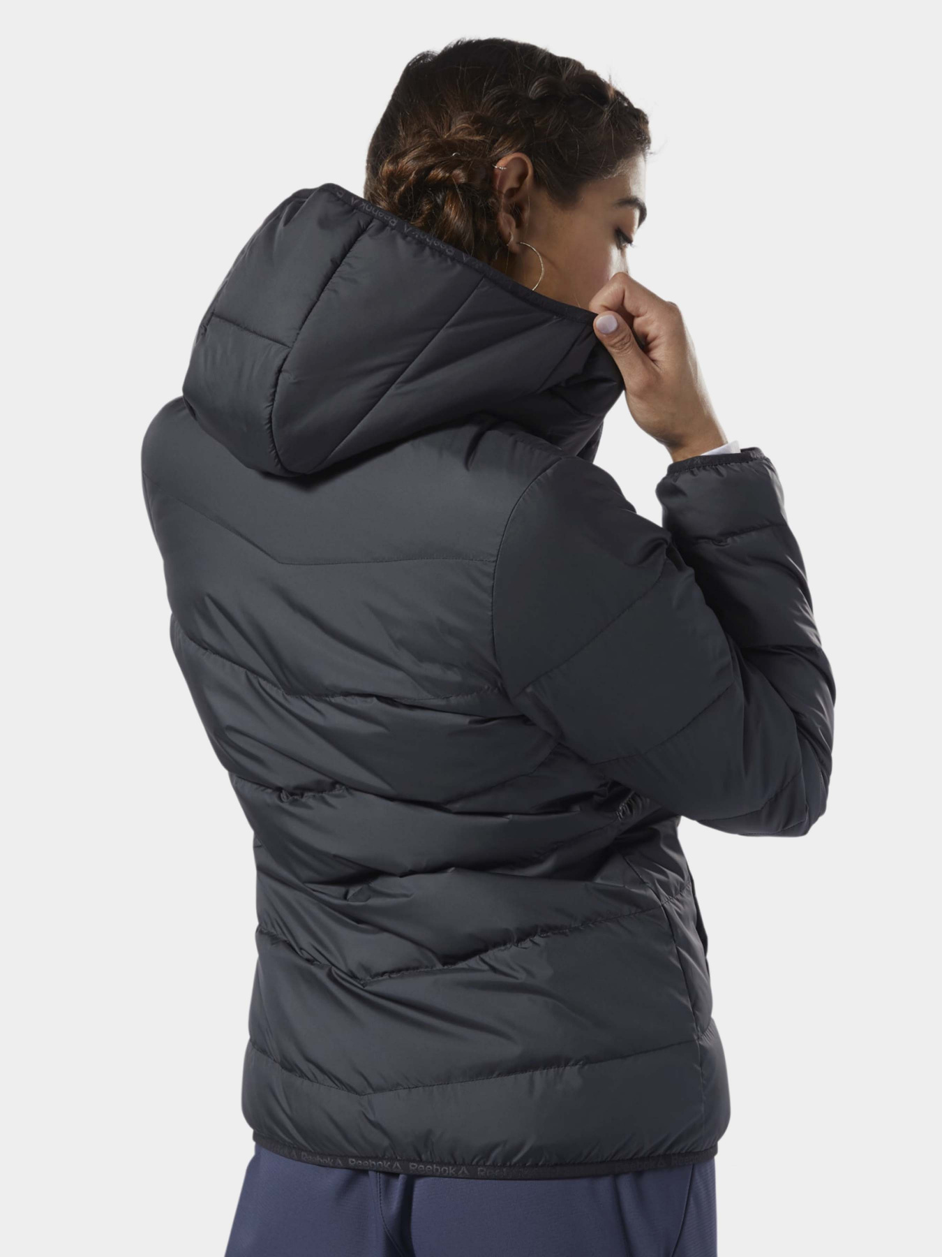 Демісезонна куртка Reebok Down модель EJ8333 Фото