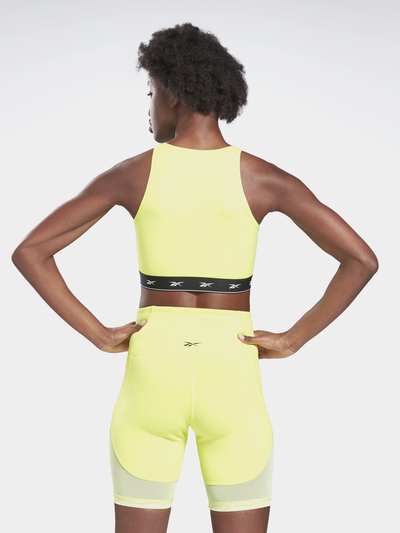 Топ спортивный Reebok BEYOND THE SWEAT модель GP2334 Фото