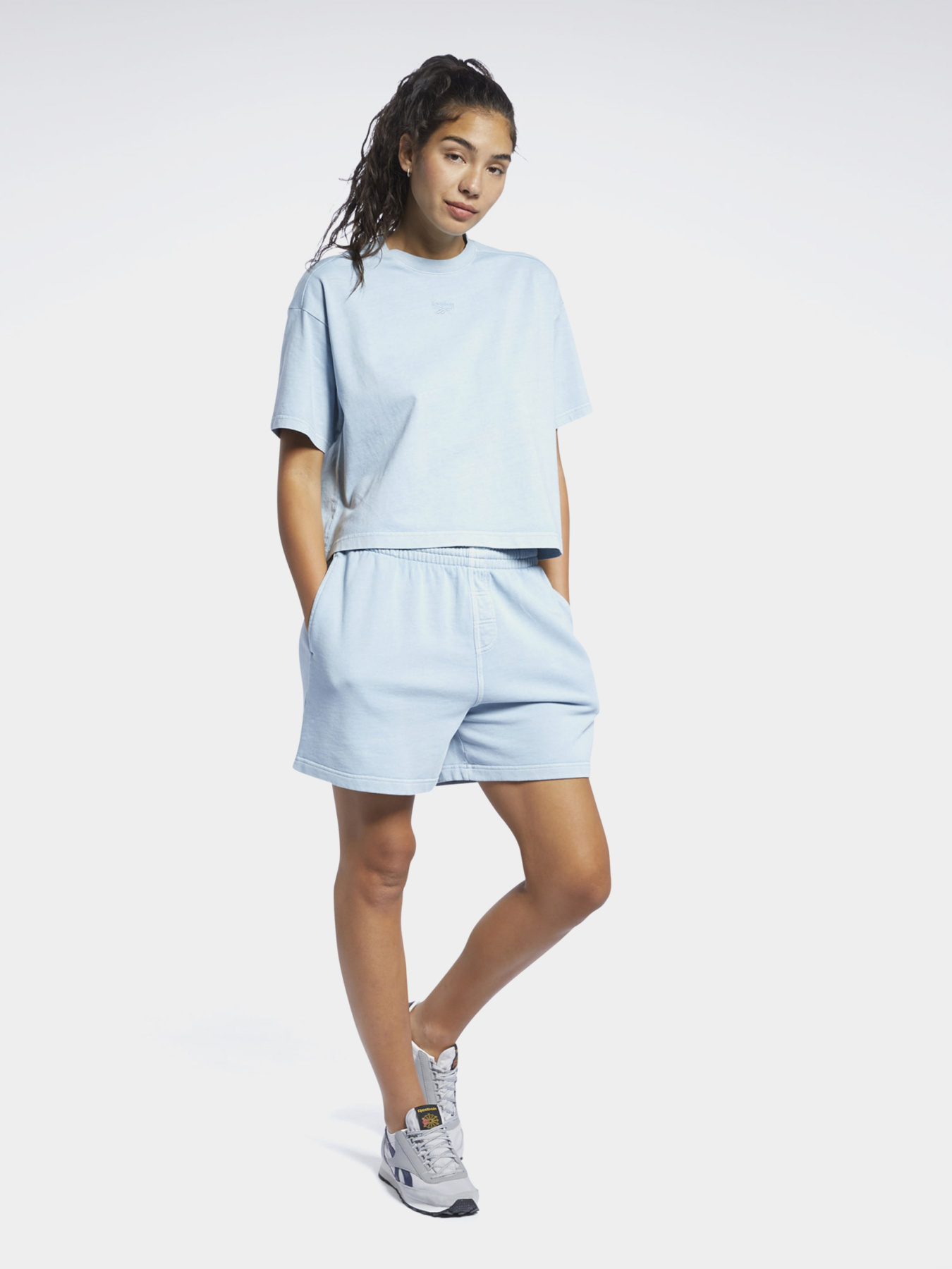 Футболки и поло Reebok CLASSICS NATURAL DYE модель GP7888 Фото