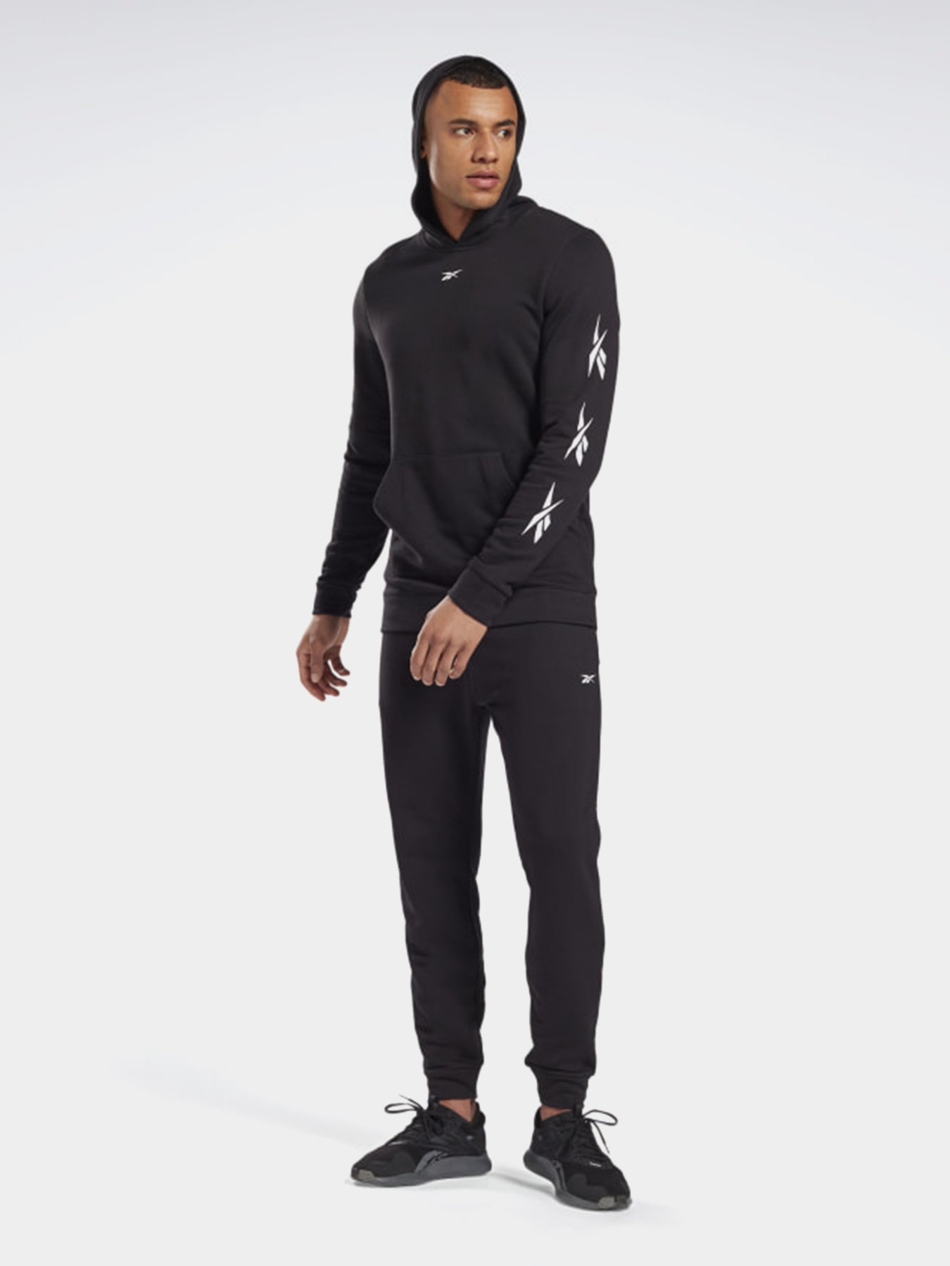 Спортивный костюм Reebok TE VECTOR модель GL3159 Фото