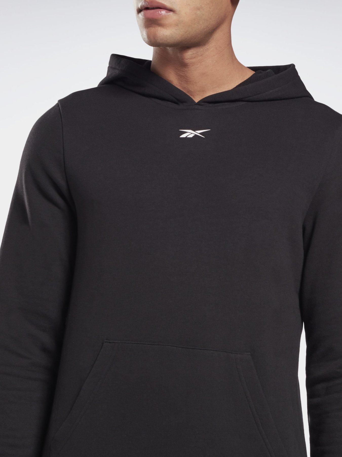 Спортивный костюм Reebok TE VECTOR модель GL3159 Фото