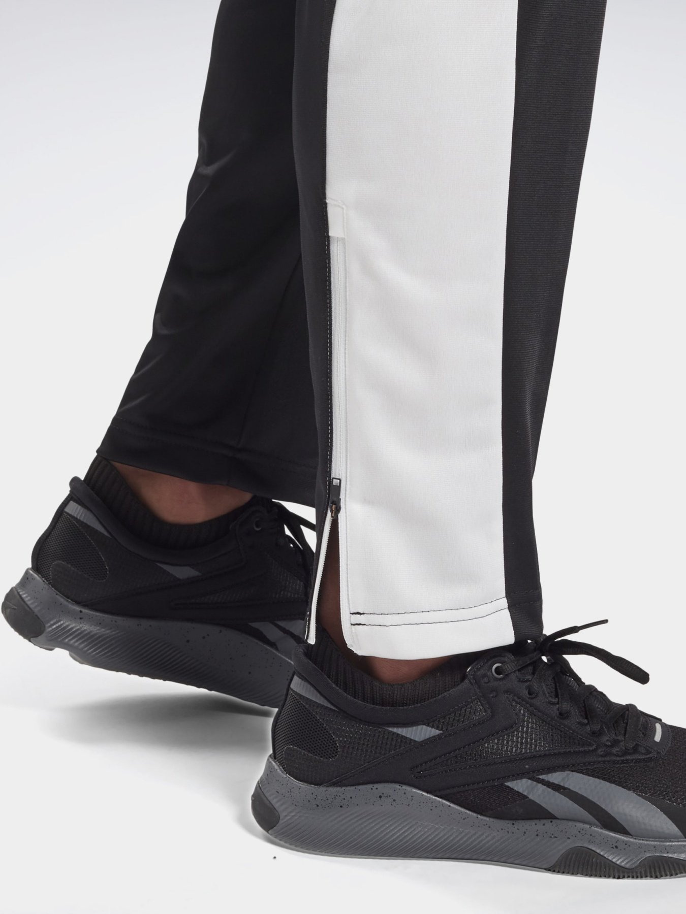 Спортивні штани Reebok TE VECTOR модель GL3153 Фото