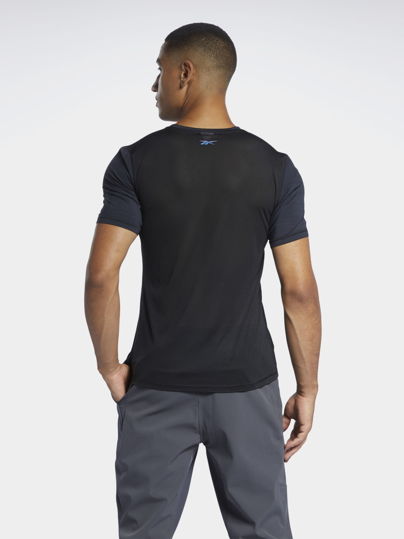 Футболка спортивная Reebok TechStyle Running Activchill модель GJ6230 Фото