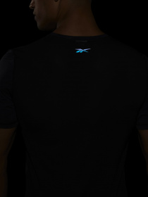 Футболка спортивная Reebok TechStyle Running Activchill модель GJ6230 Фото