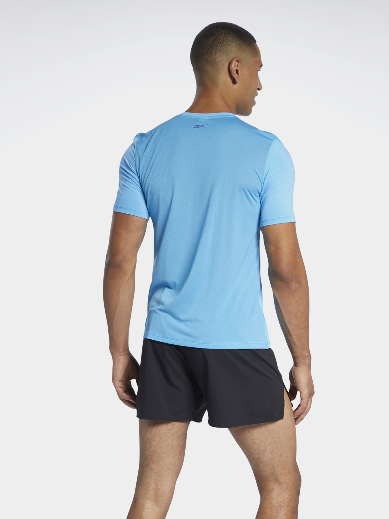 Футболки і поло Reebok TECHSTYLE RUNNING ACTIVCHILL модель GJ6231 Фото