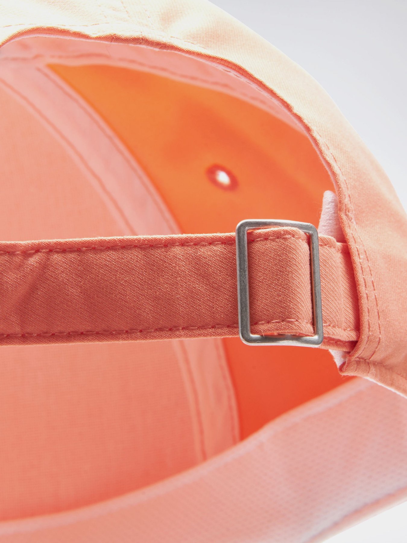 Кепка Reebok ACTIVE FOUNDATION BADGE модель GM6038 Кепка Reebok ACTIVE FOUNDATION BADGE модель GM6038 Фото