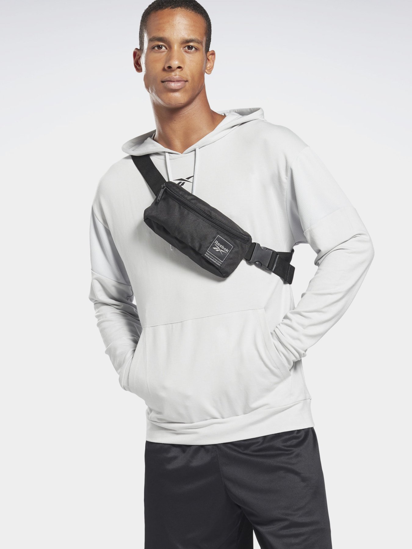 Поясна сумка Reebok WORKOUT READY модель GP0186 Поясна сумка Reebok WORKOUT READY модель GP0186 Фото