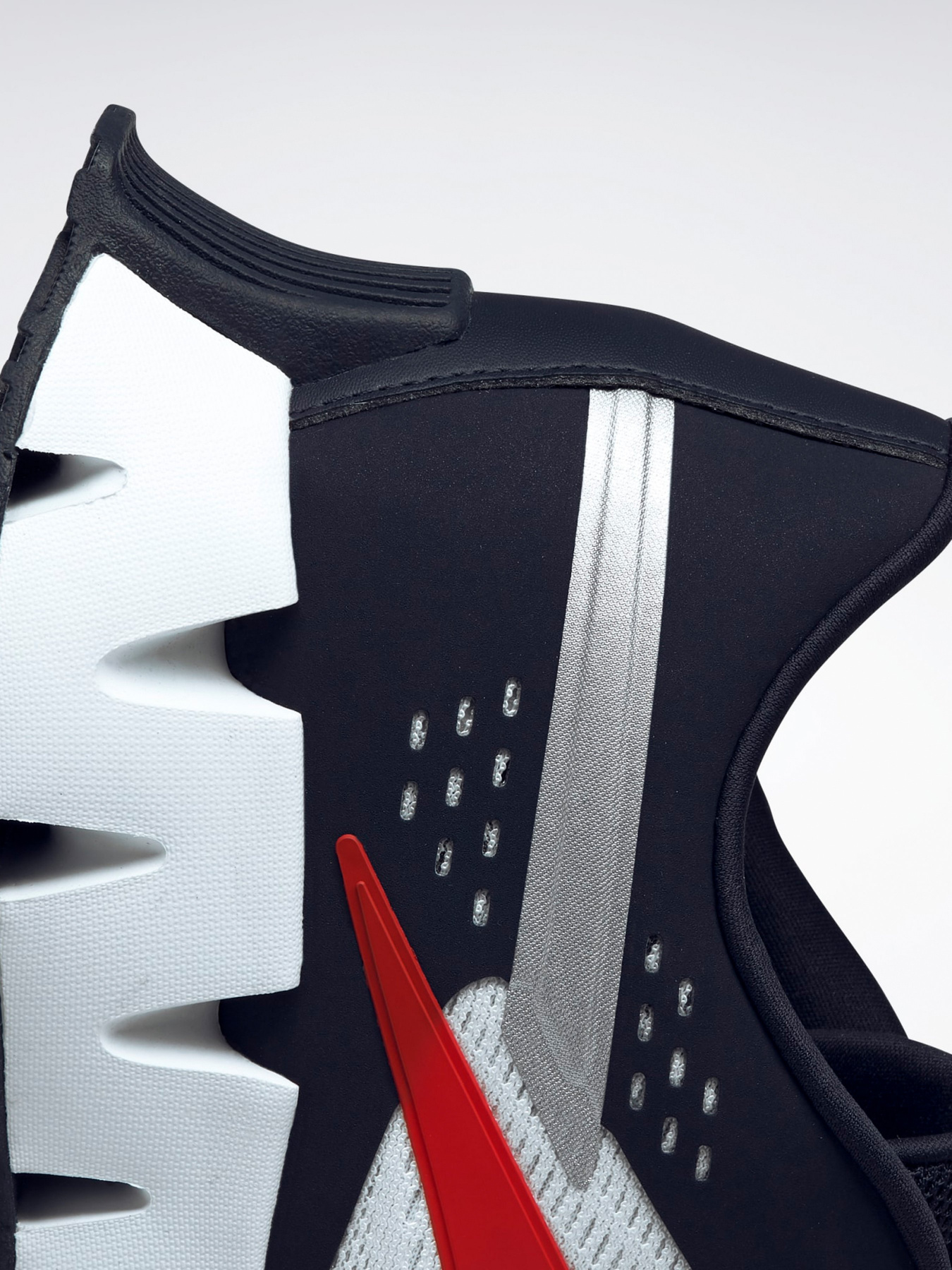 Кросівки для бігу Reebok Zig Dynamica 2 модель FY9946 Фото