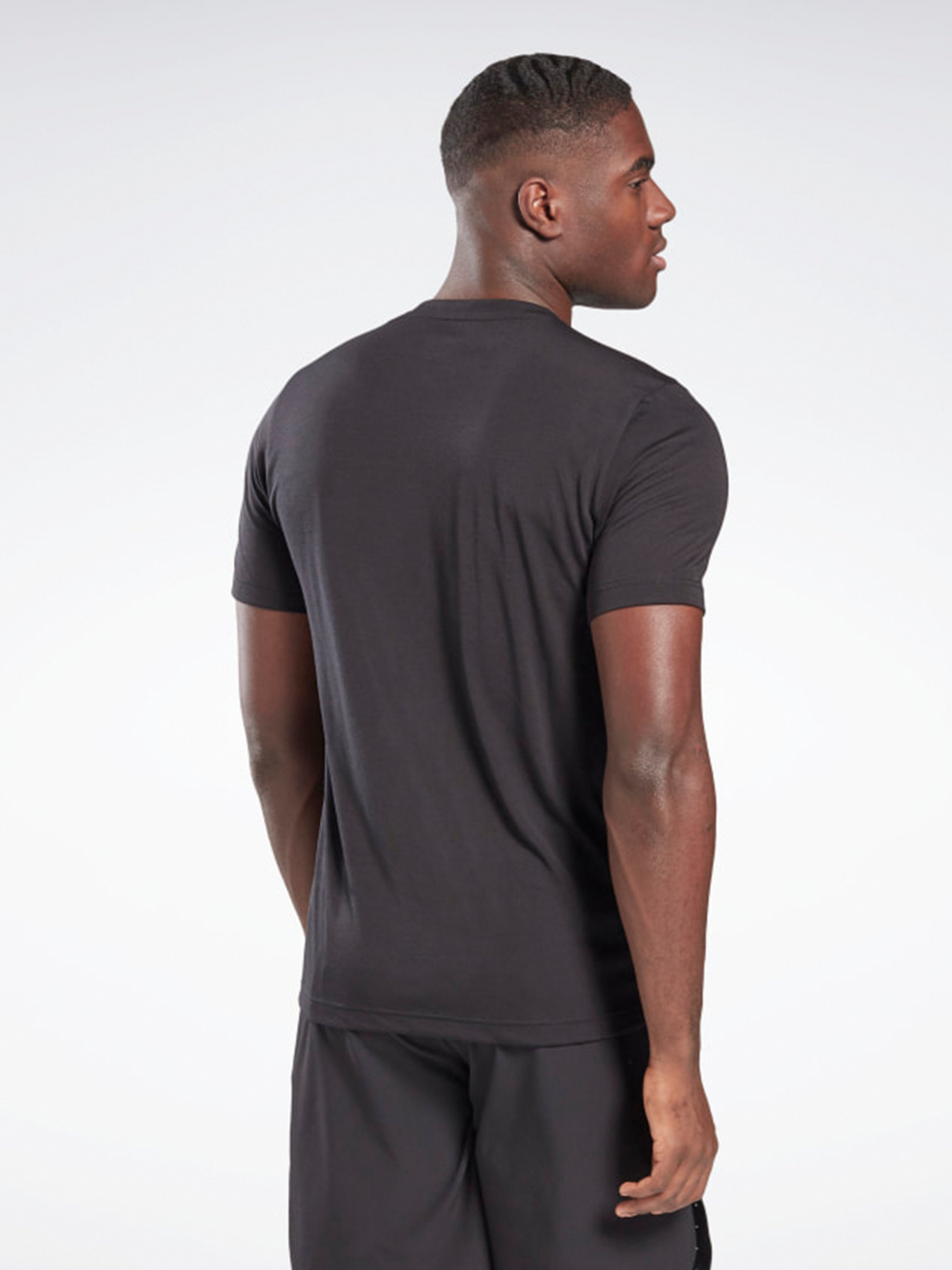 Спортивная футболка Reebok TRAINING VECTOR модель GI8399 Фото