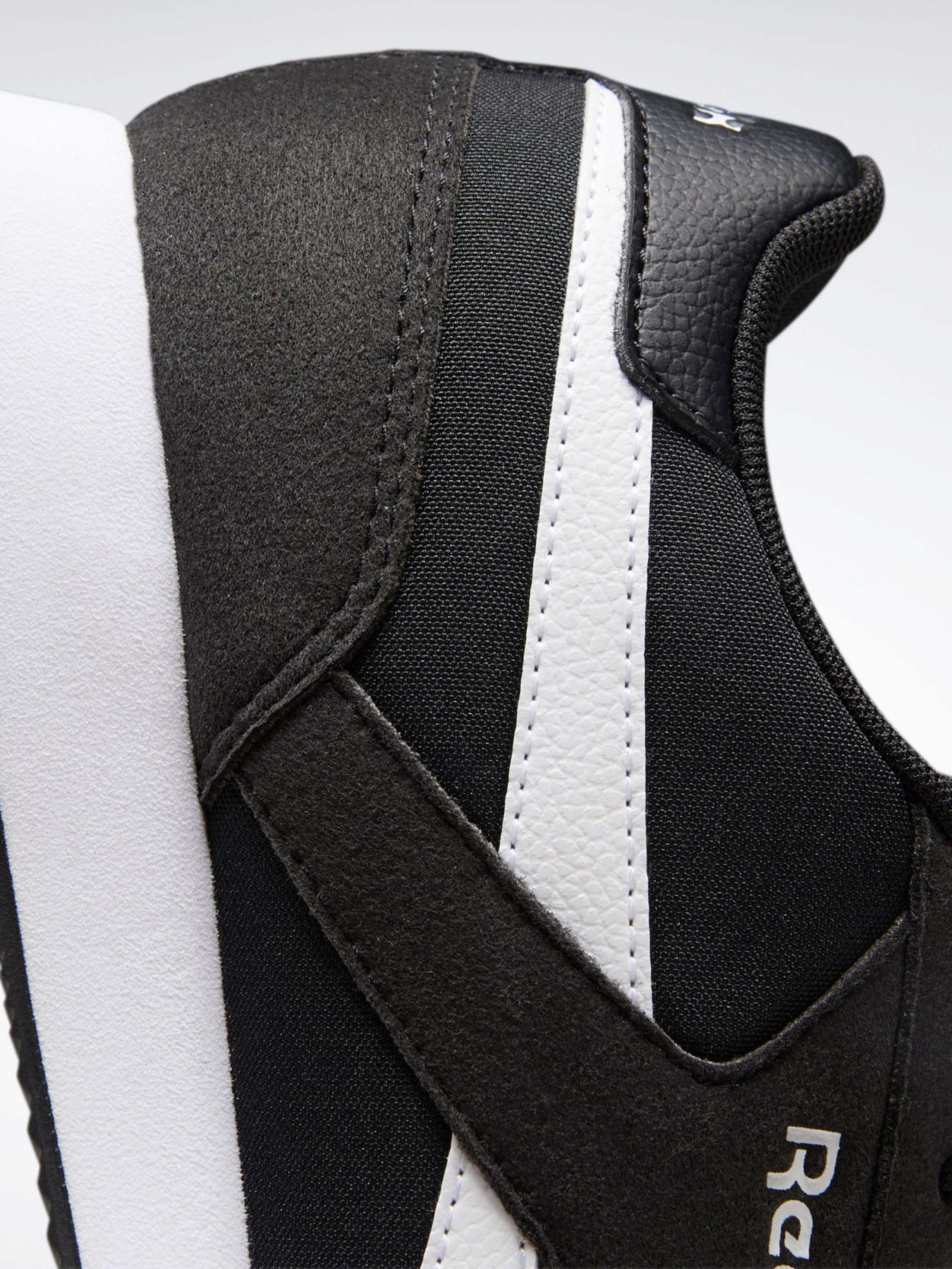 Кроссовки Reebok ROYAL CLASSIC JOGGER 3.0 модель EF7788 Фото