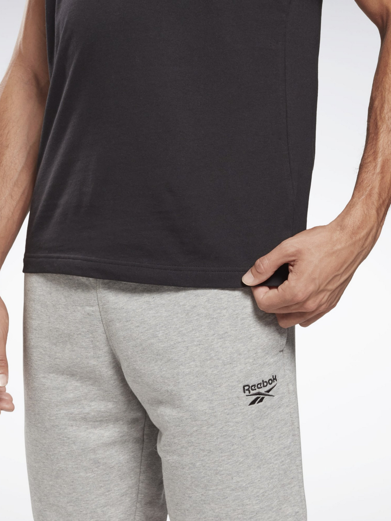 Футболка Reebok RI CLASSIC TEE модель GJ0639 Фото