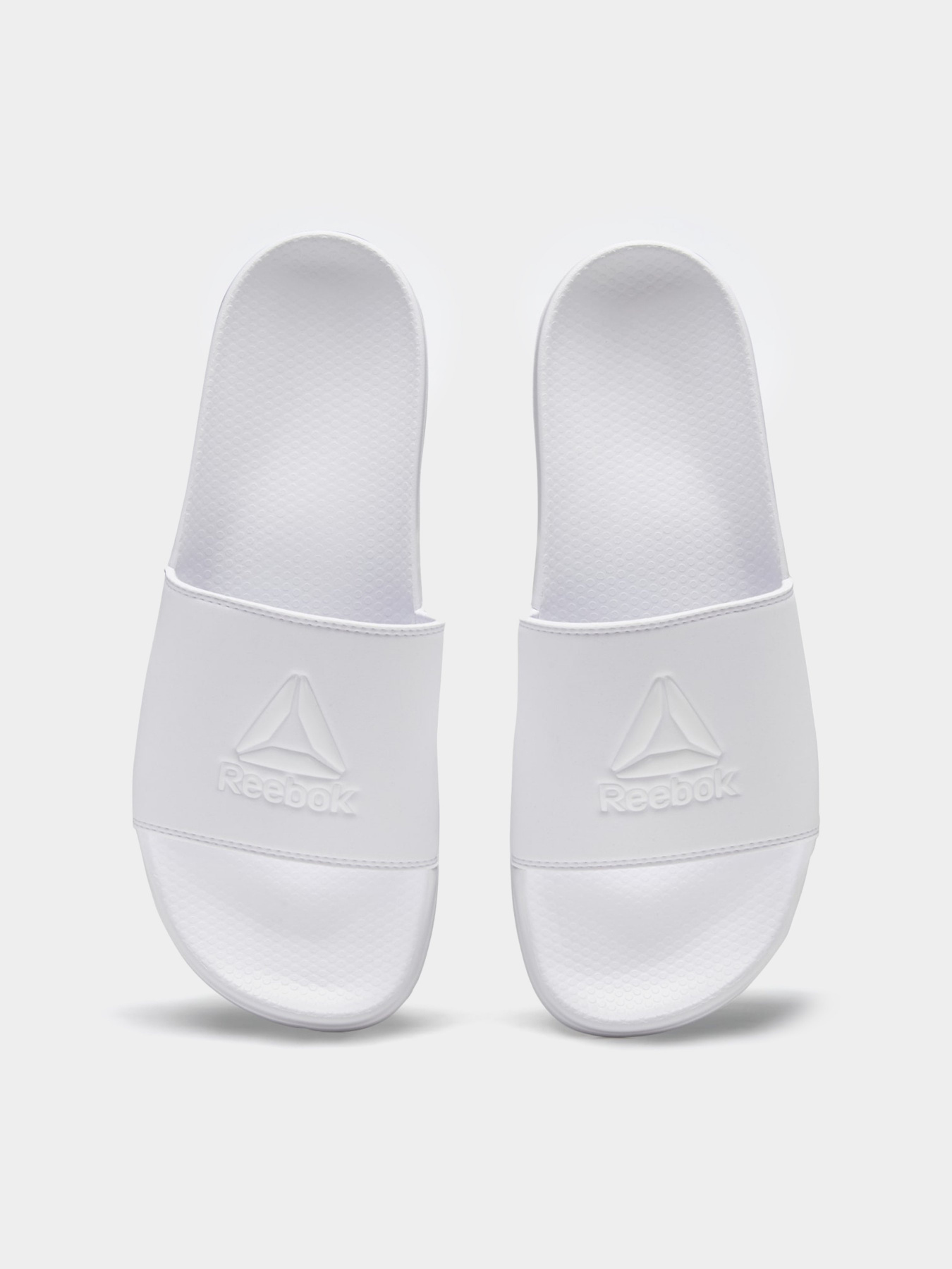 Шлепанцы Reebok модель CN6468 Шлепанцы Reebok модель CN6468 Фото