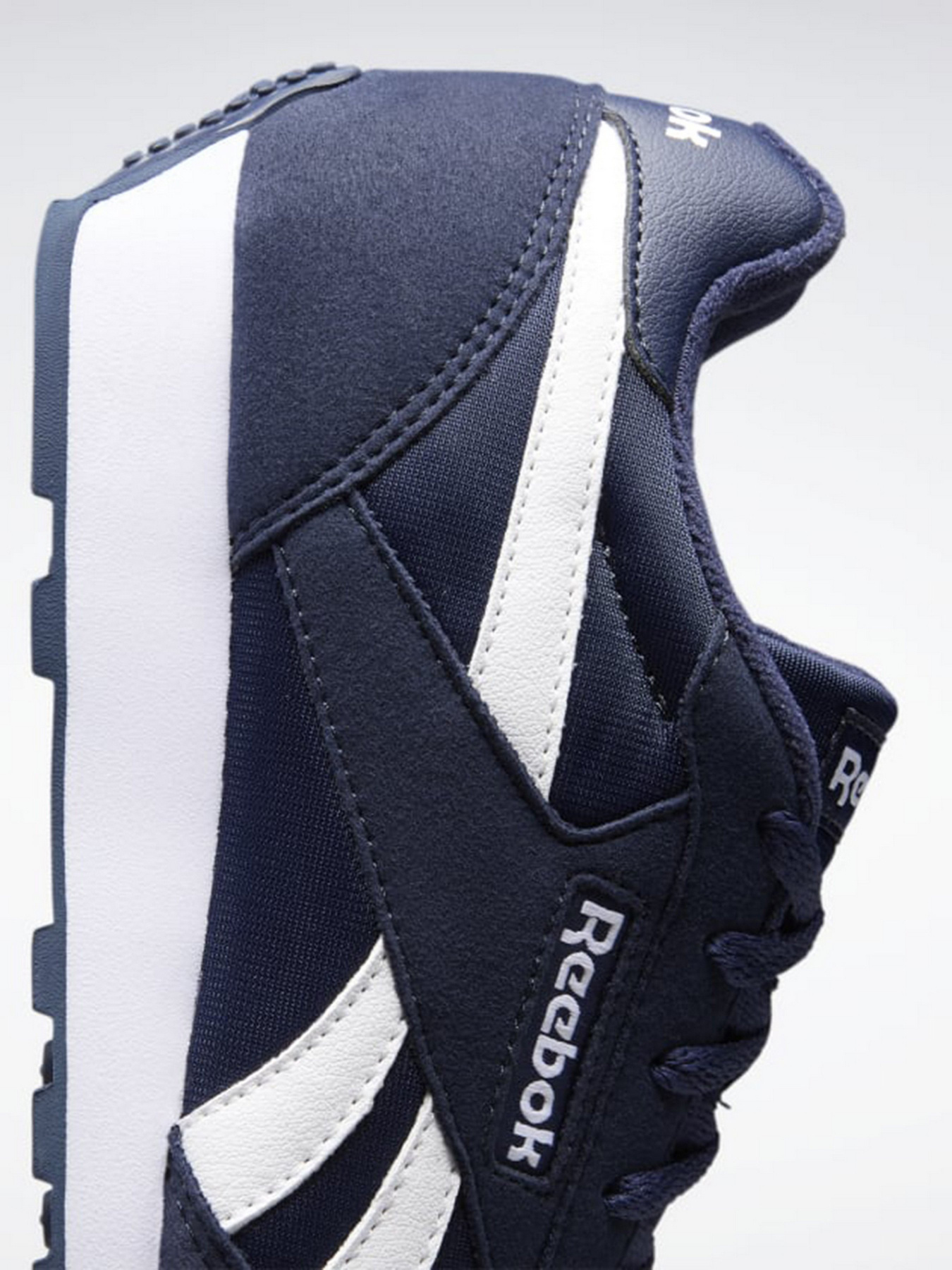 Кроссовки Reebok REWIND модель FZ0663 Фото