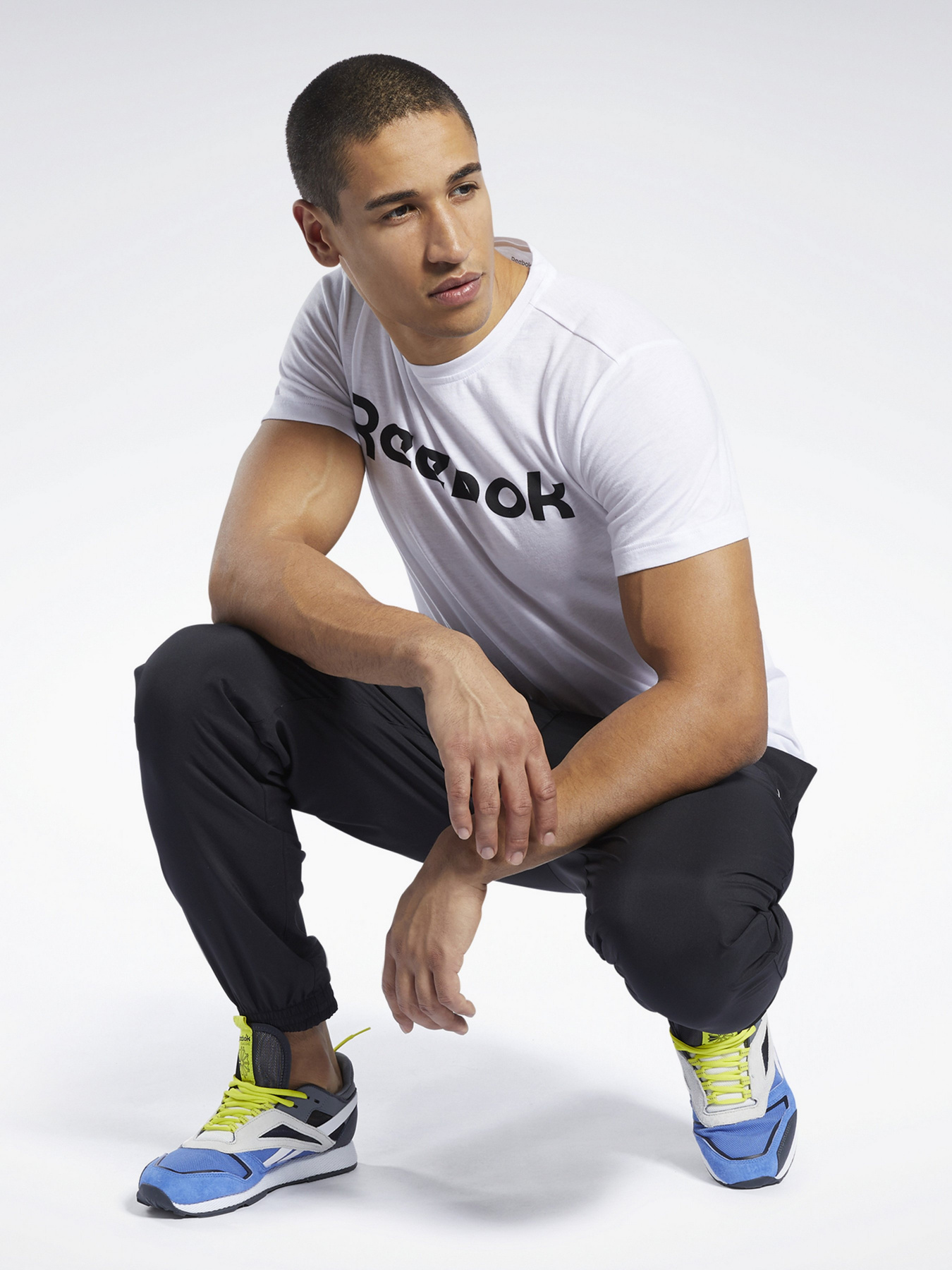 Футболка Reebok Graphic Series Linear Logo модель FP9163 Футболка Reebok Graphic Series Linear Logo модель FP9163 Фото