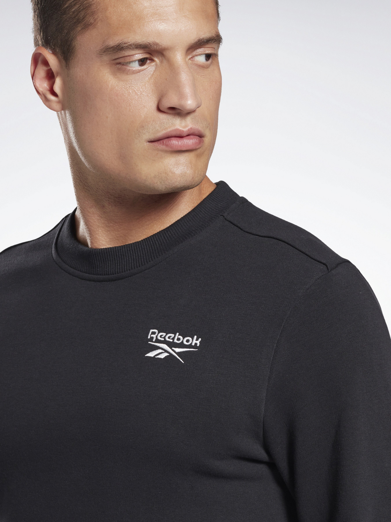 Свитшот Reebok Identity Crew модель GL3167 Фото