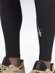 Тайтсы Reebok United By Fitness Compression модель GT3224 Фото