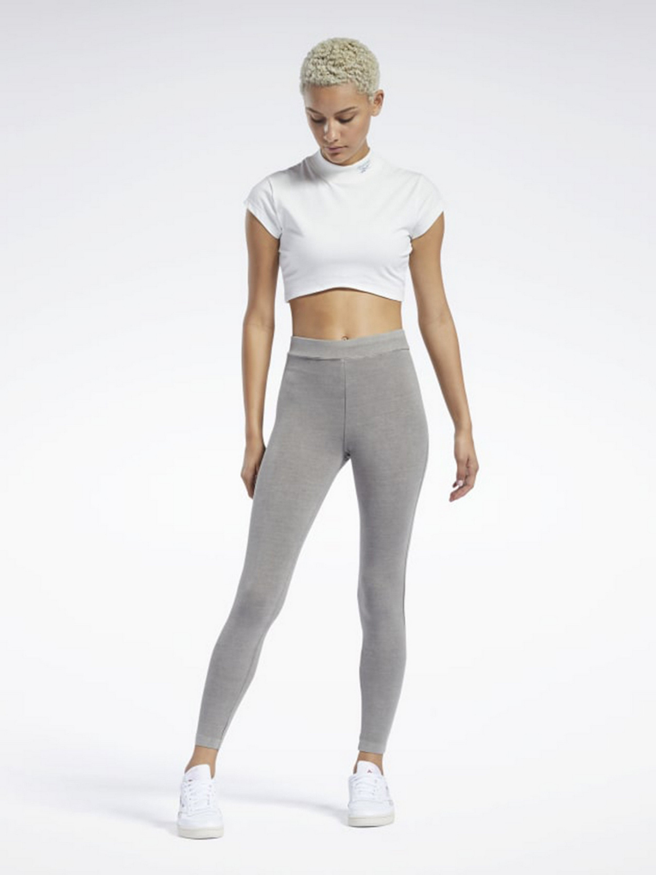 Топ Reebok Classics модель H46797 Фото