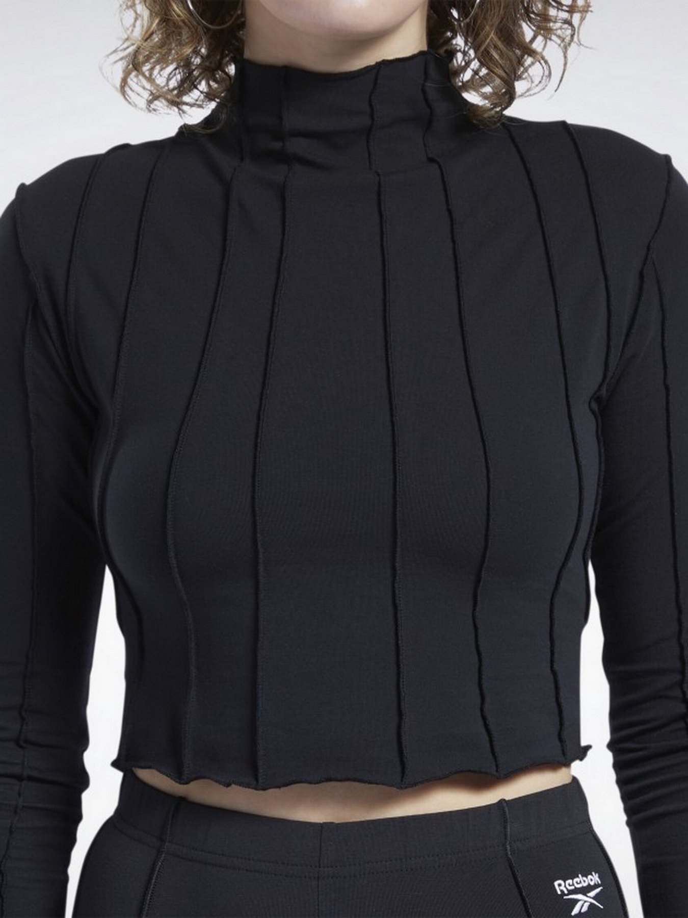 Лонгслив Reebok CLASSICS LETTUCE EDGE SEAM модель H46799 Фото