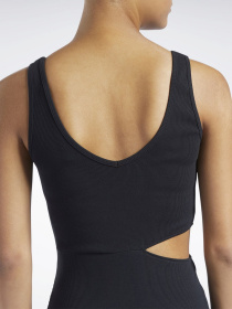 Платье мини Reebok Classics Slim модель H46805 Фото