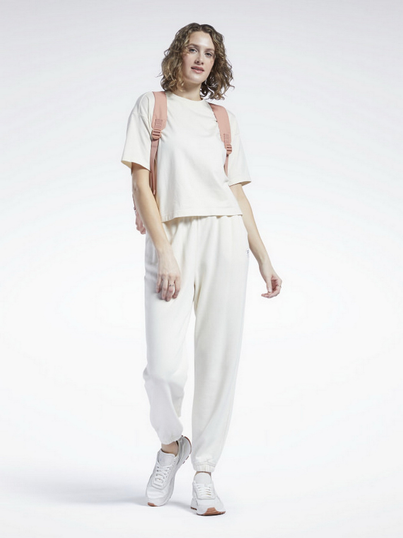 Футболка Reebok Classics Natural Dye Cropped T-Shirt модель H46810 Футболка Reebok Classics Natural Dye Cropped T-Shirt модель H46810 Фото