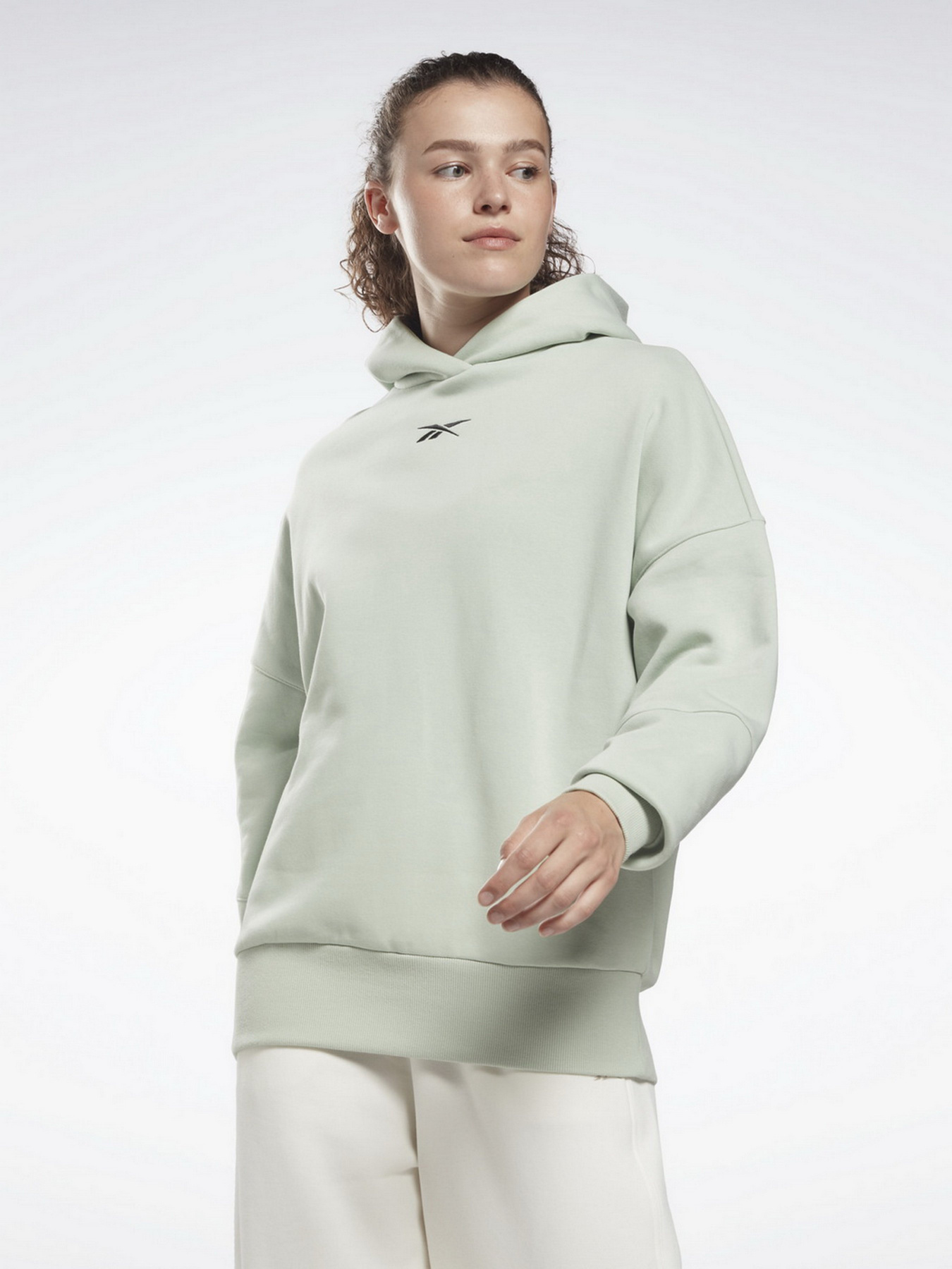 Худи Reebok Studio Recycled Oversize модель H51829 Фото