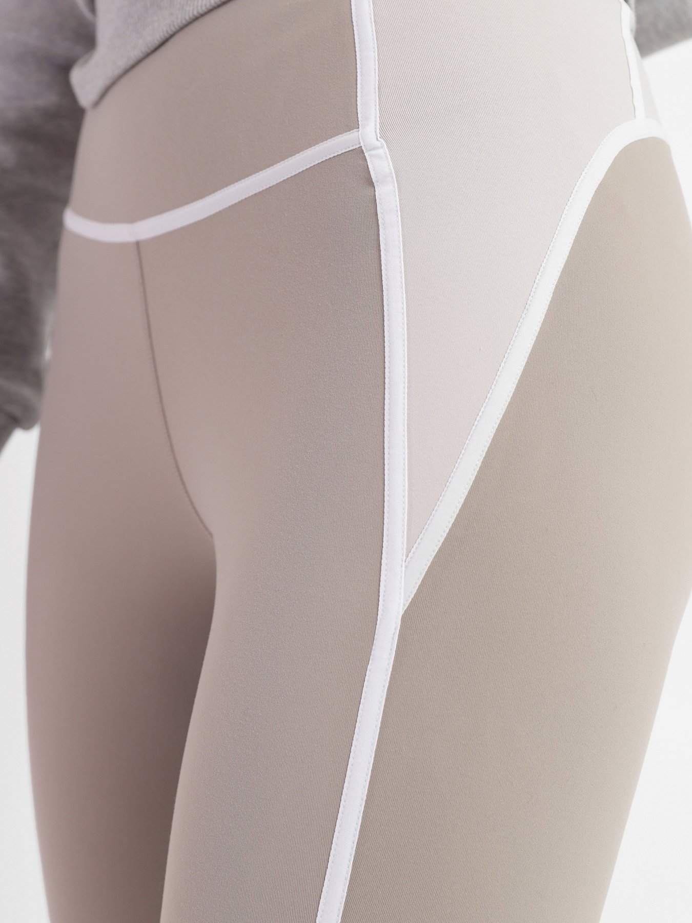 Спортивные леггинсы Reebok LUX модель H54191 Фото