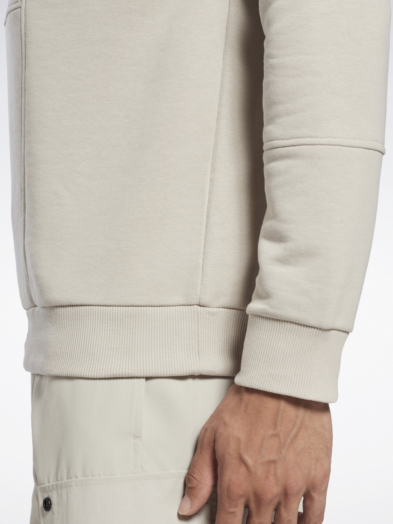 Свитшот Reebok Myt Minimal Waste Crew модель H54333 Фото