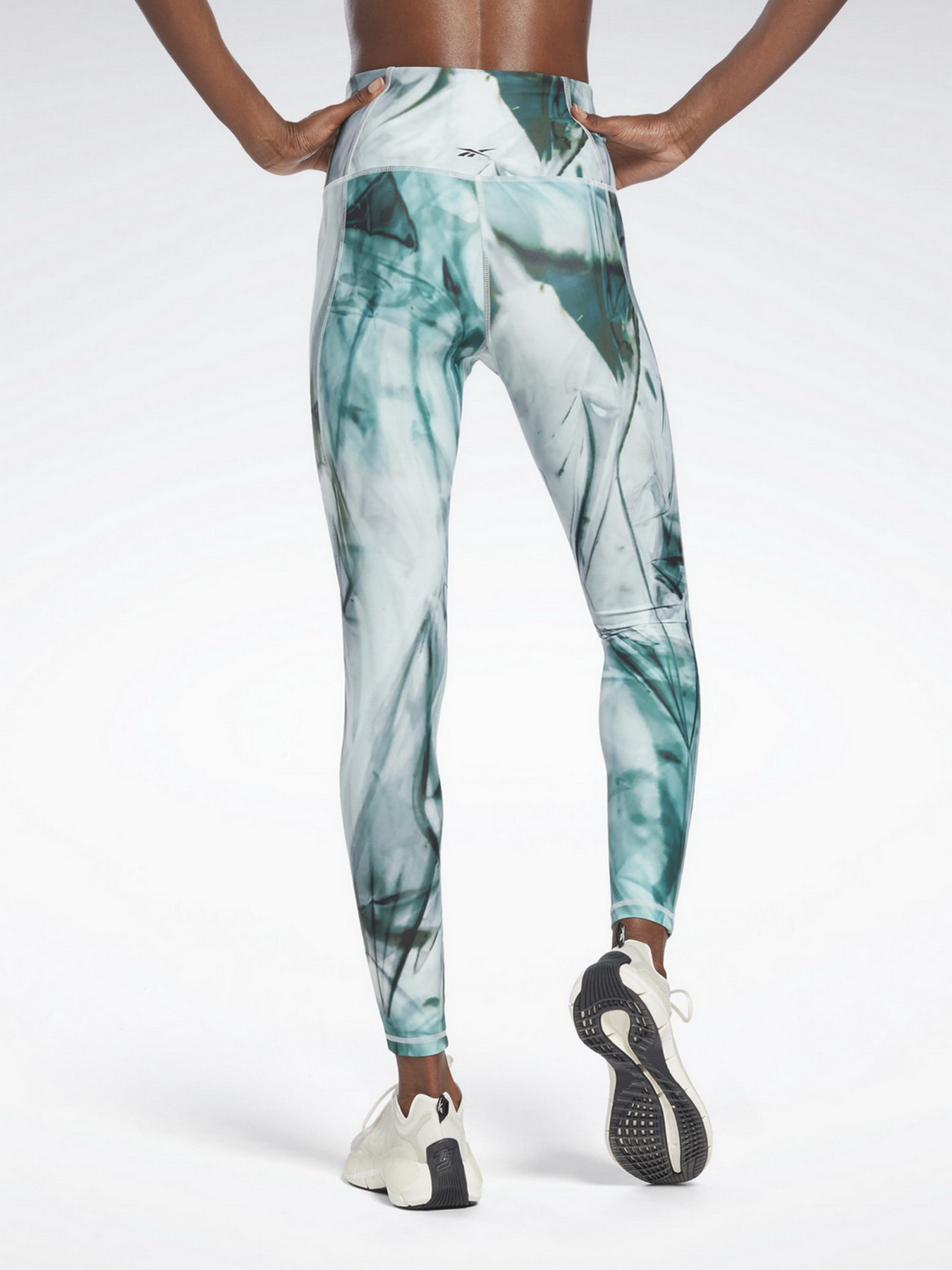 Леггинсы спортивные Reebok LUX BOLD HIGH-WAISTED LIQUID ABYSS PRINT модель H56388 Фото
