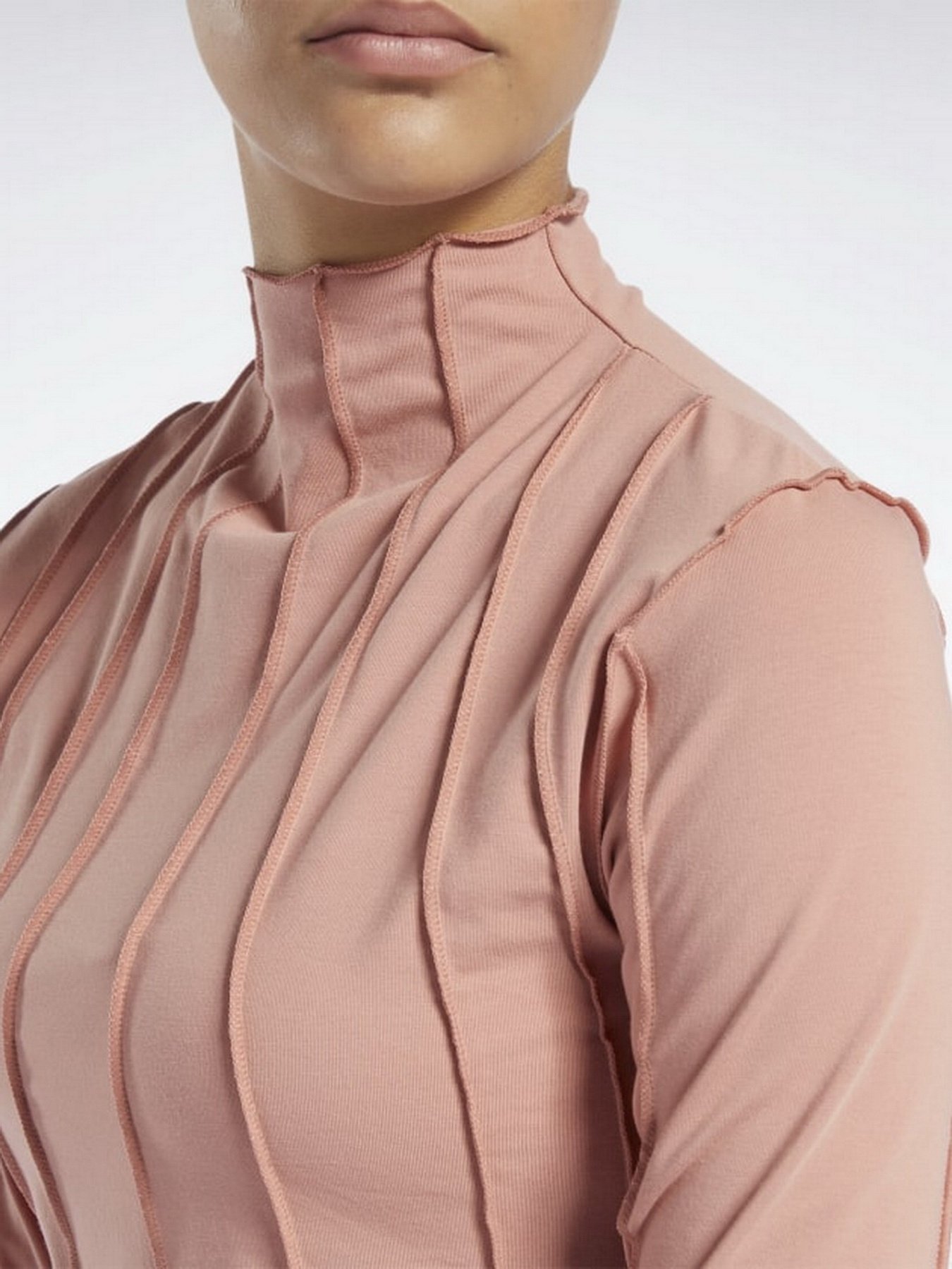 Лонгслив Reebok  CLASSICS LETTUCE EDGE SEAM модель H58676 Фото