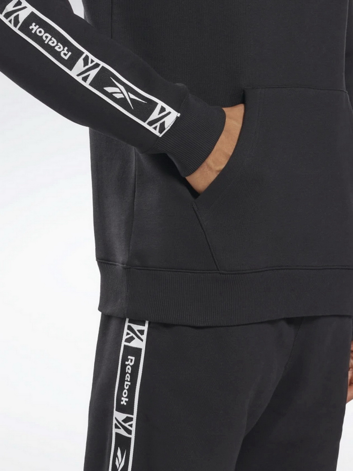 Худи Reebok Identity Tape модель HB5973 Фото