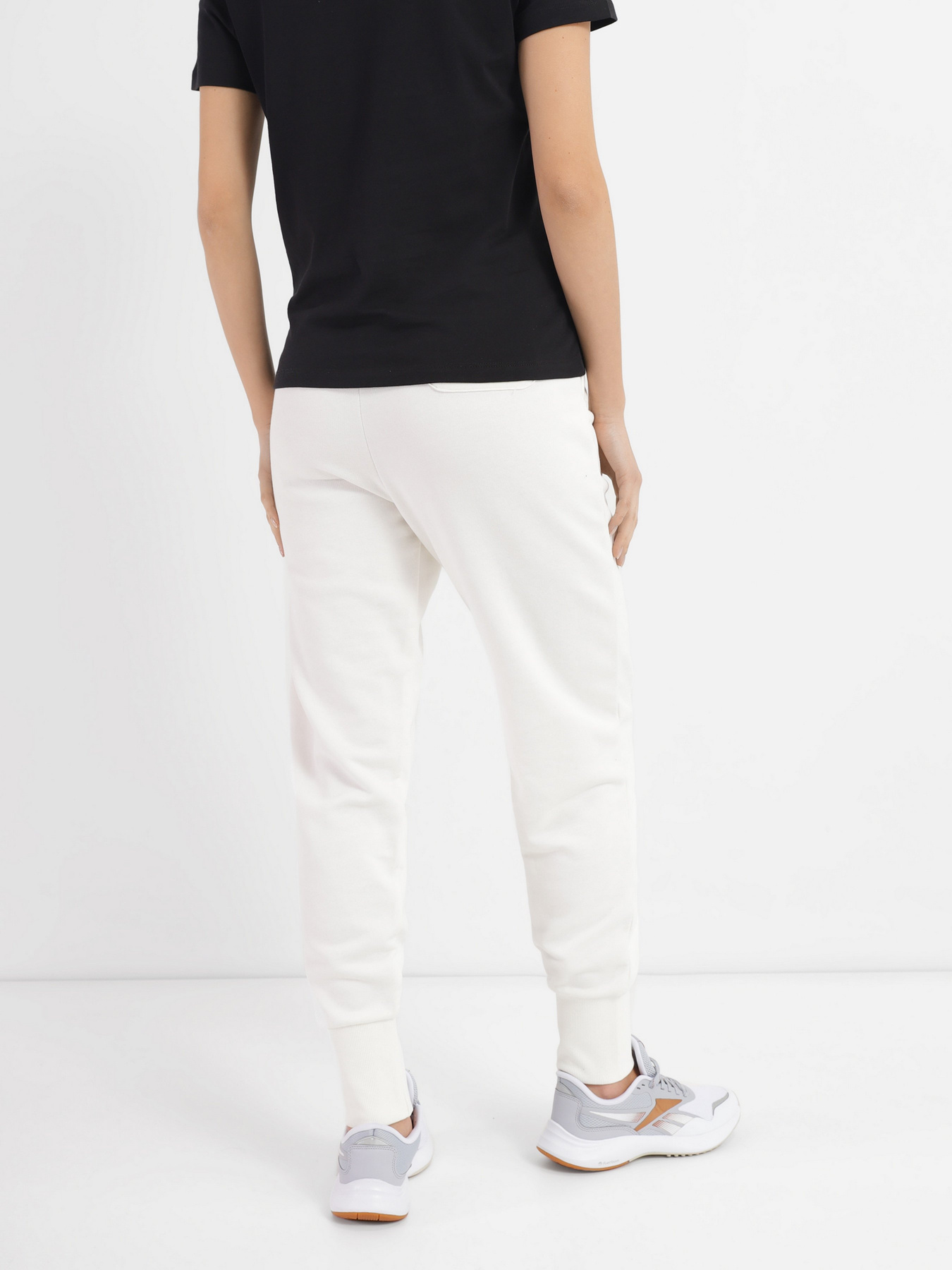 Спортивні штани Reebok CLASSICS модель HB8629 Фото