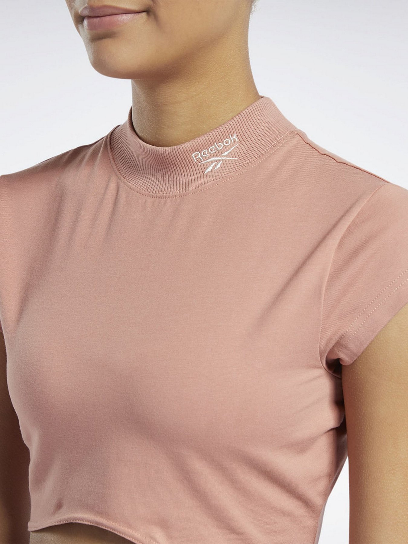 Топ Reebok CLASSICS модель HB8653 Фото