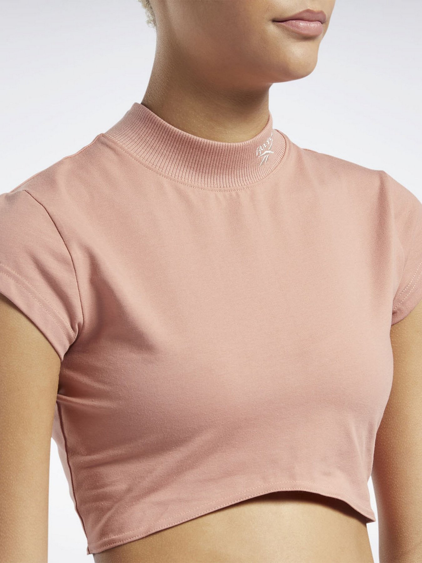 Топ Reebok CLASSICS модель HB8653 Фото