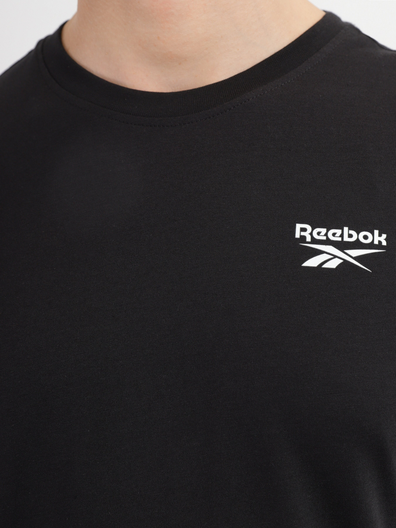 Футболка Reebok Ri Left Chest Logo Tee модель HG4441 Фото