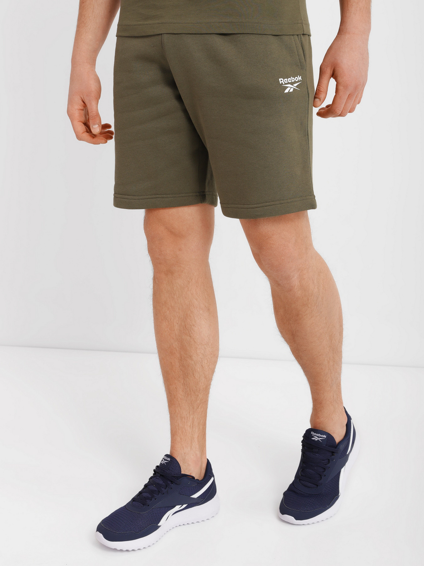 Повсякденні шорти Reebok Ri Left Leg Logo Sh модель HG4455 Фото