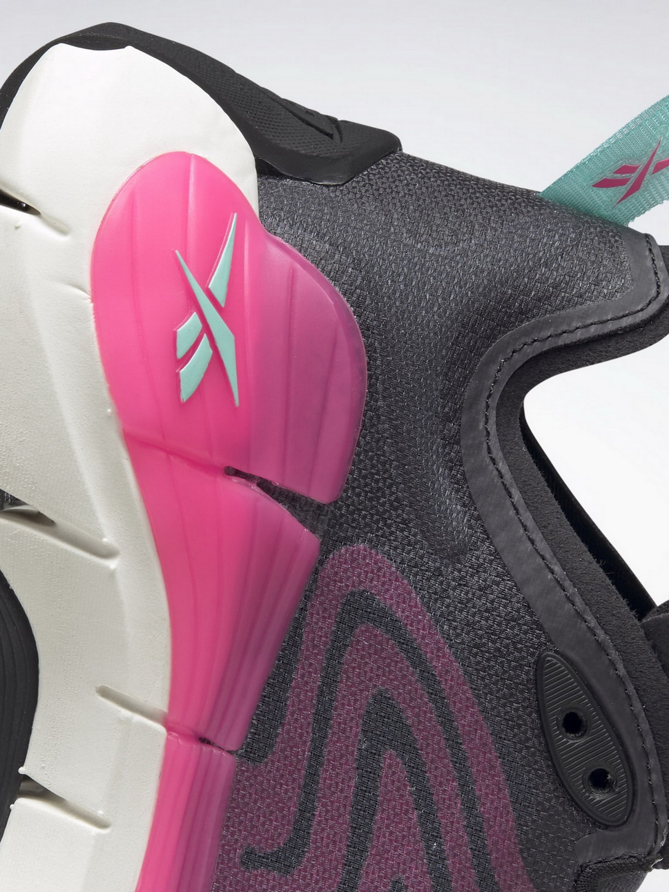 Кросівки для бігу Reebok Zig Kinetica II  модель H05715 Фото