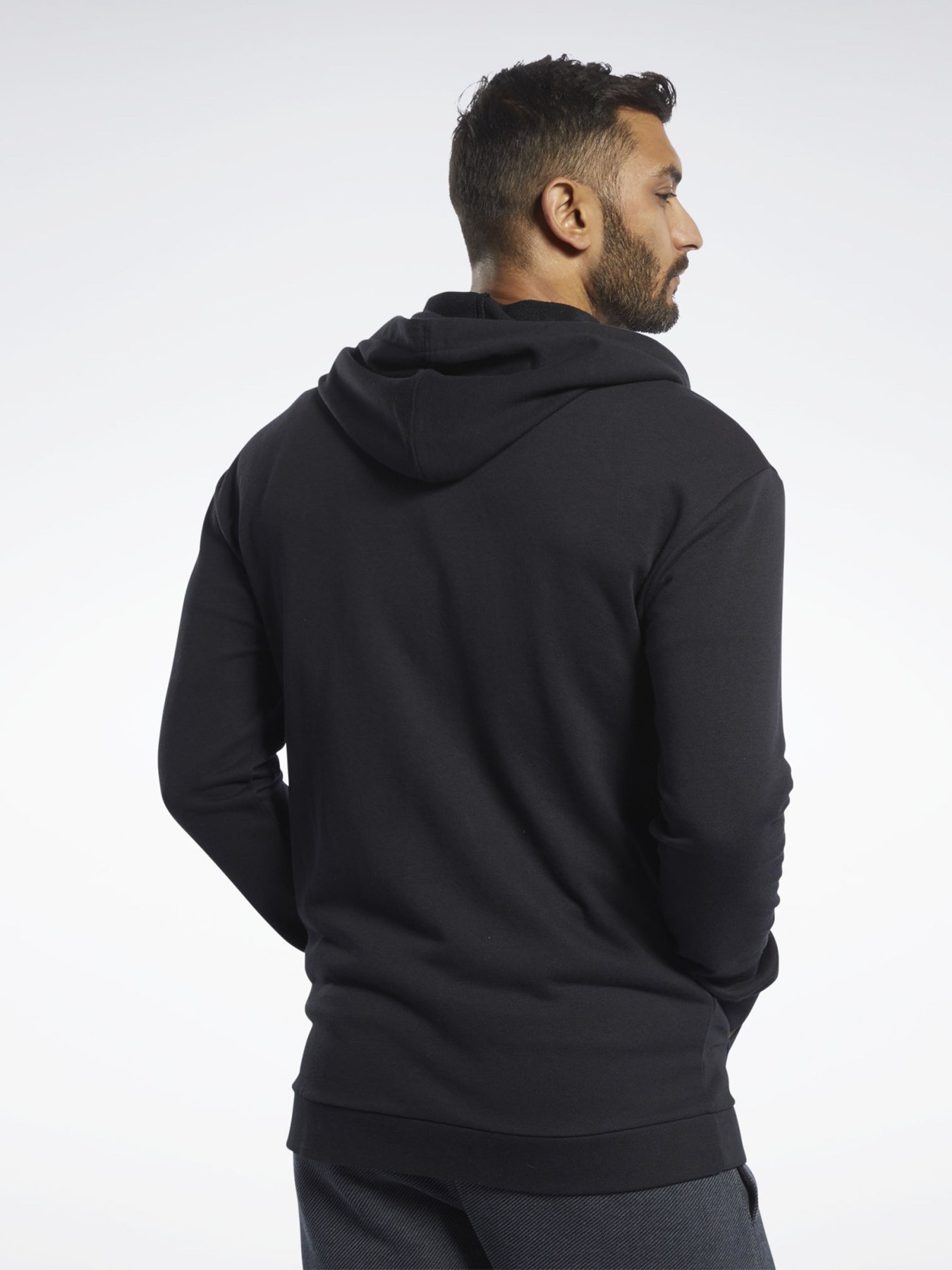 Спортивная кофта Reebok Essentials модель FJ4683 Спортивная кофта Reebok Essentials модель FJ4683 Фото