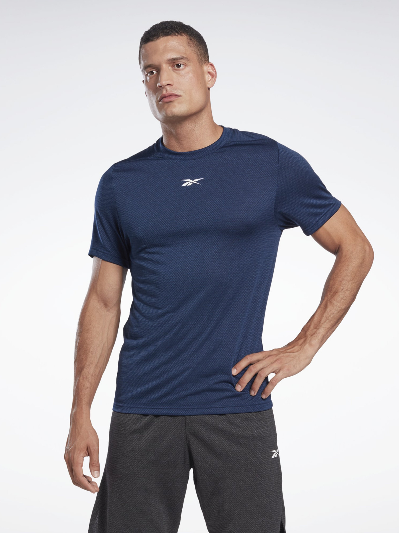 Спортивная футболка Reebok Identity модель H46642 Фото