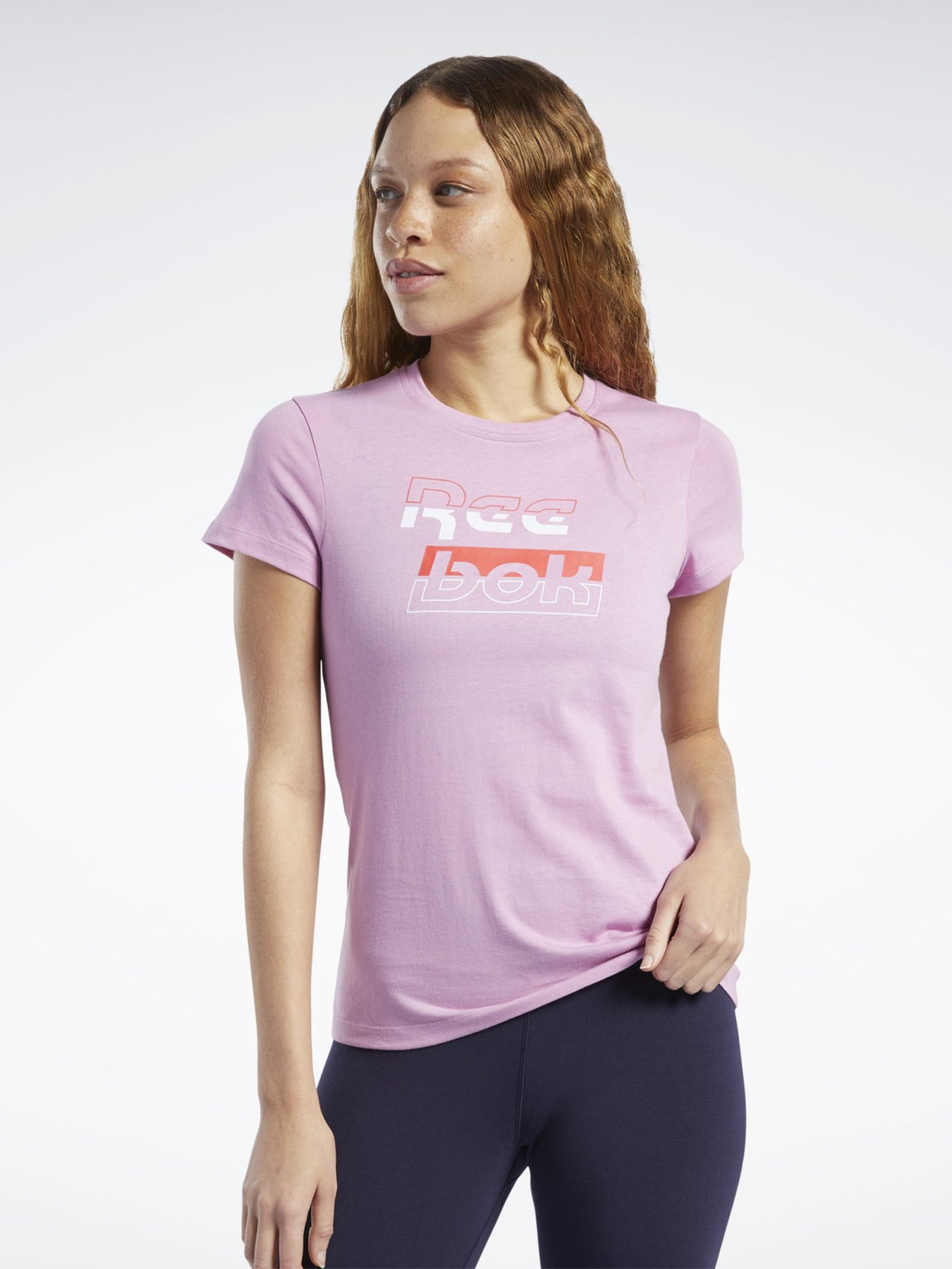 Футболка Reebok Essentials Graphic модель FK6740 Фото