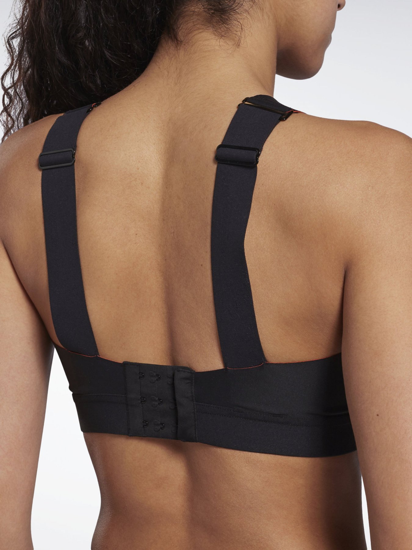 Топ спортивный Reebok PureMove+ модель FL2006 Фото