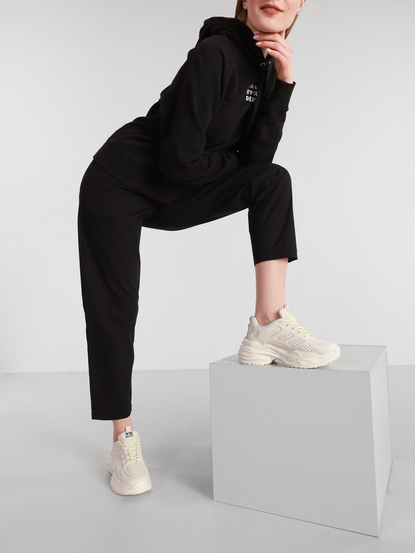 Кросівки повсякденні Crosby модель 417070/02-03 Фото