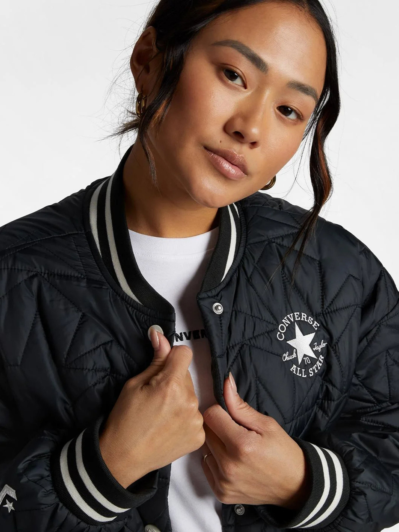 Бомбер CONVERSE Classic Fit Wearers Left Star Chev Emb Fleece модель 10025223-001 Фото