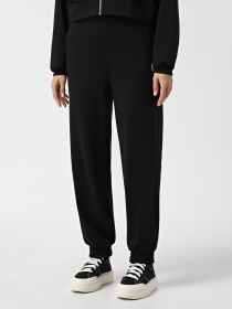 Штаны спортивные CONVERSE RETRO CHUCK модель 10026156-001 Штаны спортивные CONVERSE RETRO CHUCK модель 10026156-001 Фото