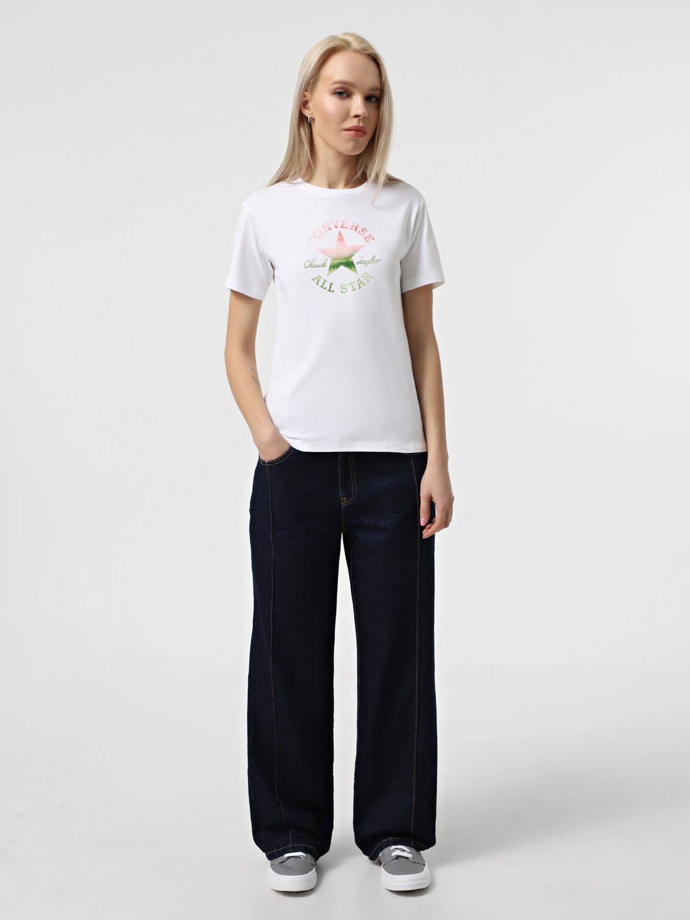 Футболка CONVERSE CHUCK PATCH INFILL модель 10027385-102 Футболка CONVERSE CHUCK PATCH INFILL модель 10027385-102 Фото