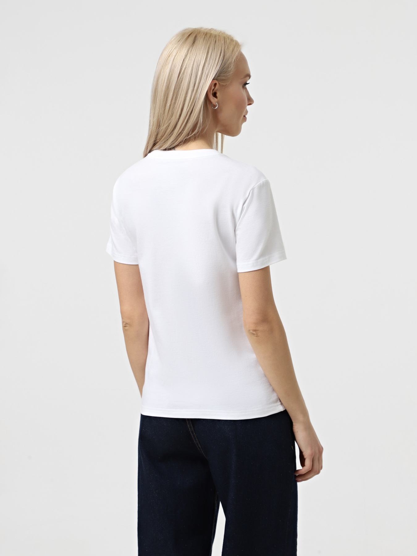 Футболка CONVERSE CHUCK PATCH INFILL модель 10027385-102 Футболка CONVERSE CHUCK PATCH INFILL модель 10027385-102 Фото