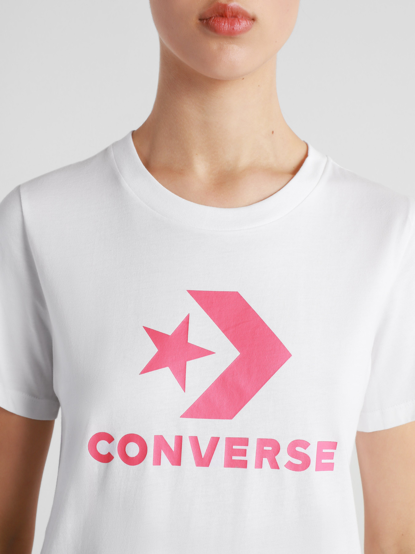 Футболки и поло CONVERSE Center Front Logo модель 10018569-101 Фото