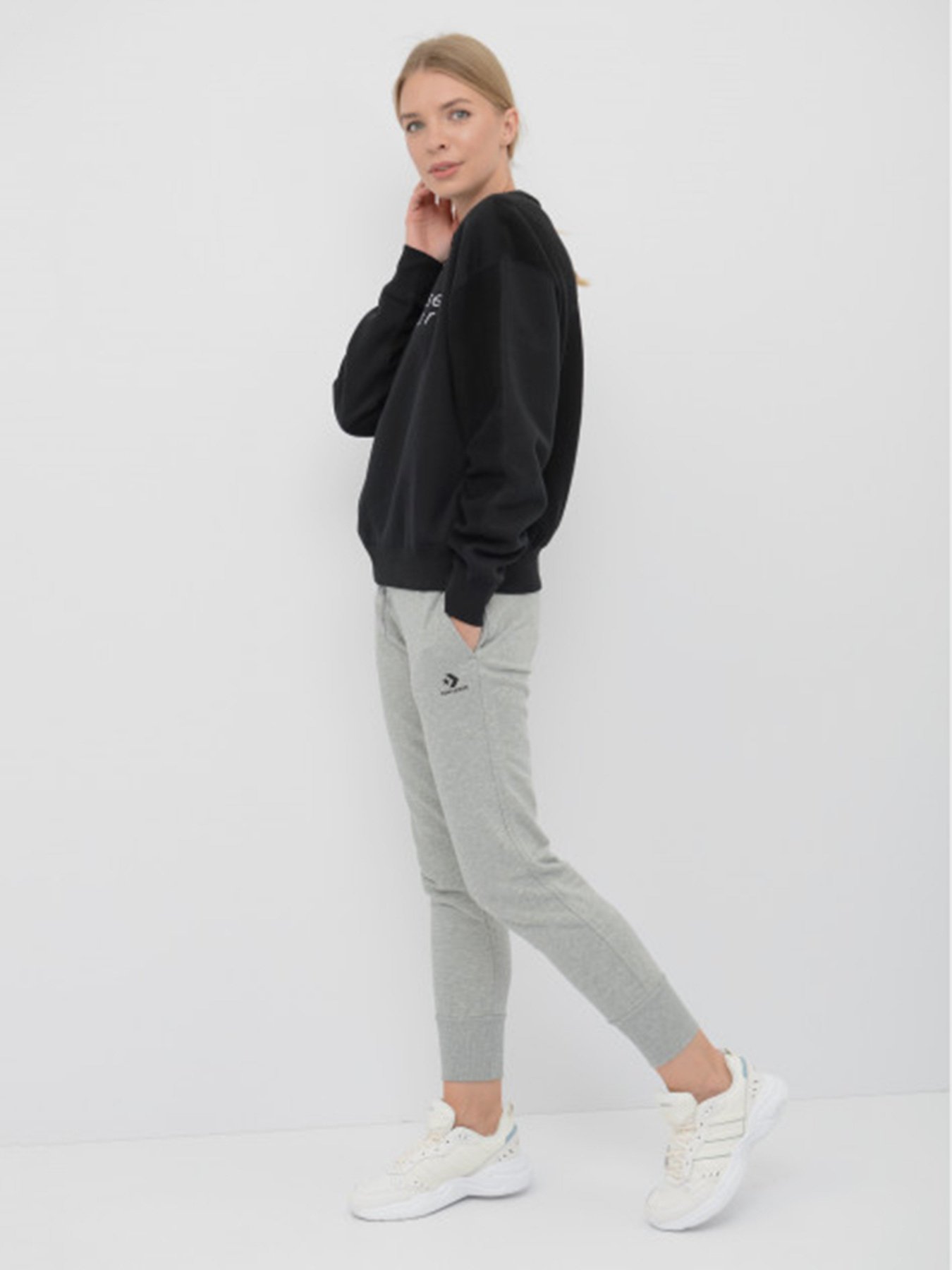 Штаны спортивные CONVERSE Embroidered Star Chevron модель 10020164-035 Фото