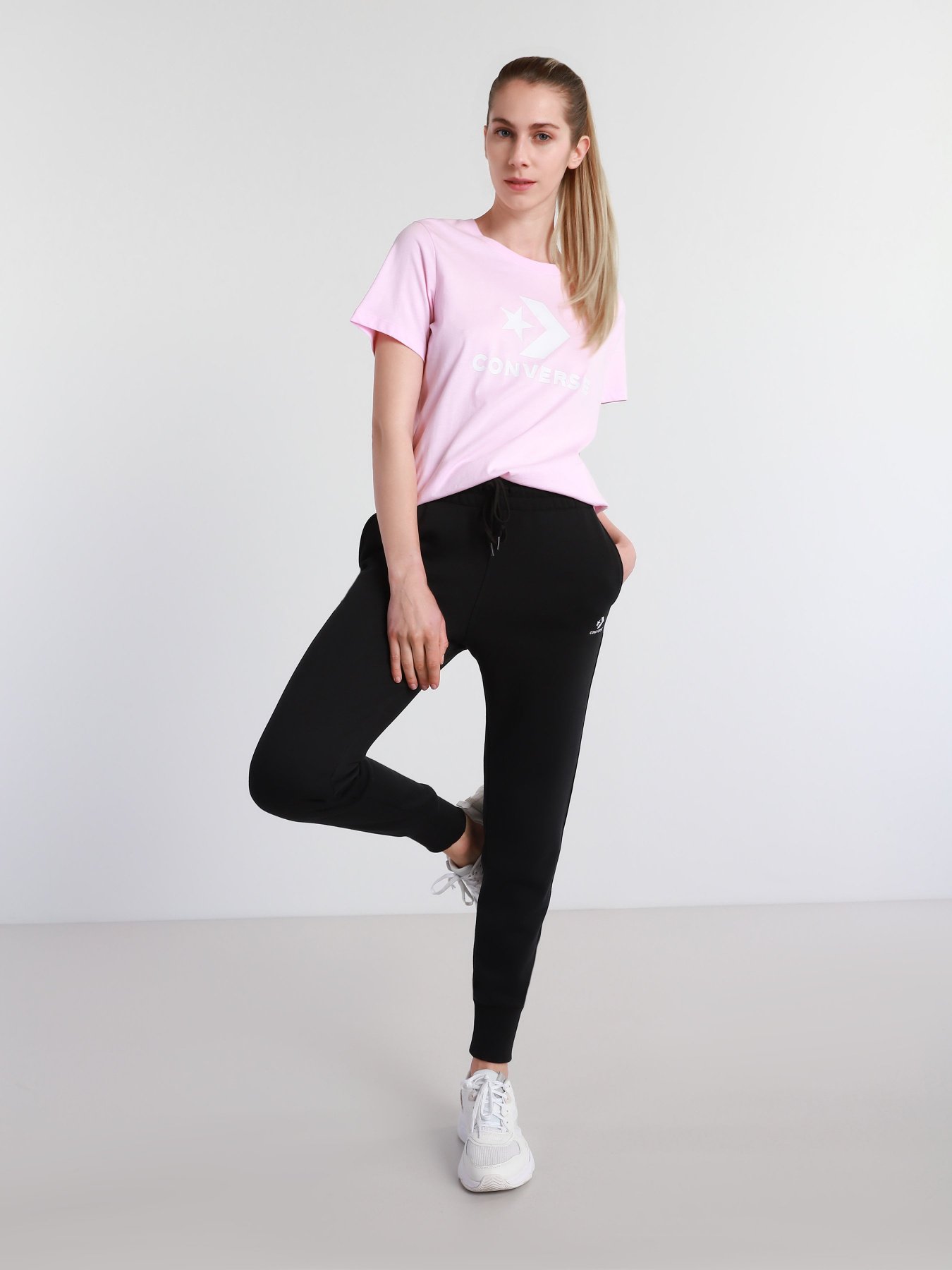 Штаны спортивные CONVERSE Embroidered Star Chevron модель 10020873-001 Фото