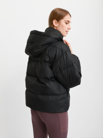 Зимова куртка CONVERSE Short Down Jacket Entry Level модель 10021998-001 Фото