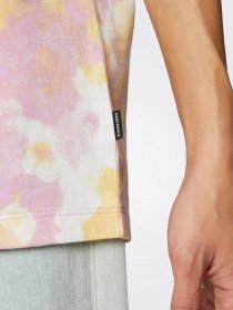 Футболка CONVERSE Washed Floral Patch модель 10023208-698 Фото